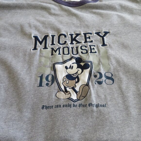 Walt Disney World (Embroidered) 1928 Mickey Mouse T-shirt, Adult 3XL - VGC - Picture 4 of 5
